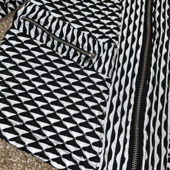 Chicos Travelers blazer Black White Jacquard Textured Zip Jacket 3/4 Sleeve SZ 0 - Picture 8 of 9